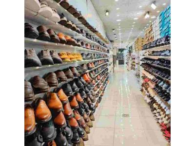 جوشکاری-فروشگاه کفش کرج گوهردشت، فروش انواع کفش های مجلسی، اسپرت،ورزشی تخصصی،اداری،کار و ایمنی و…